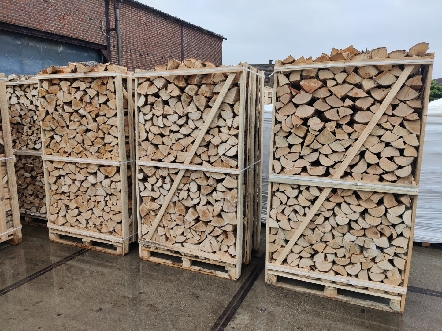 DROOG BRANDHOUT ES 1.8 M ³  25 CM